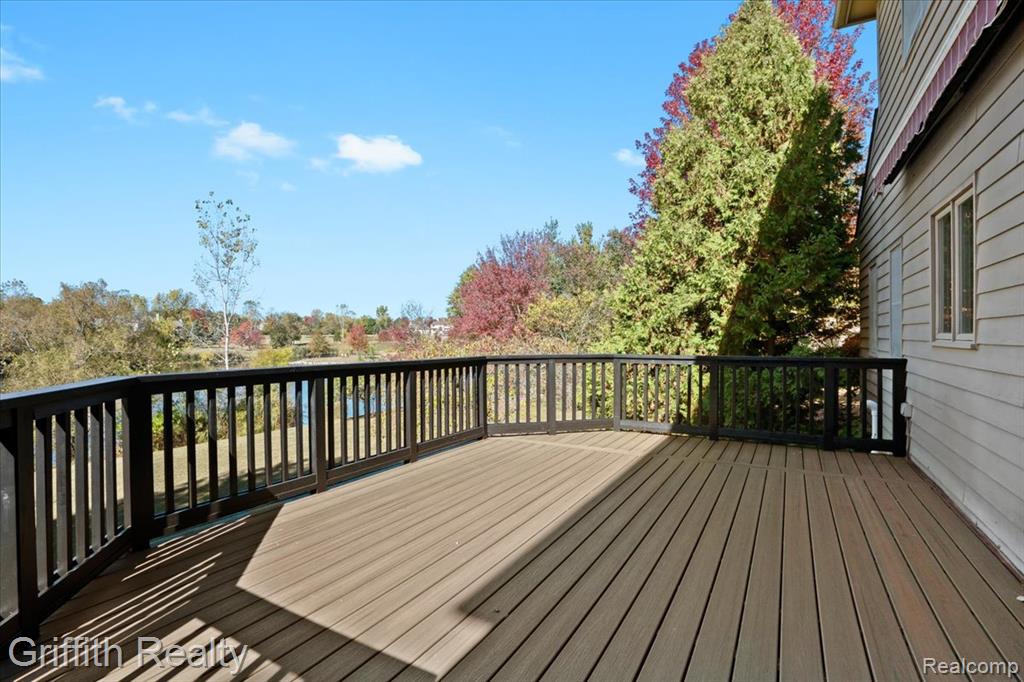 4364 Lake Forest Drive E, Ann Arbor, MI 48108 — Photo 45