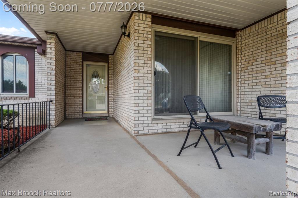 45361 Indian Creek Drive, Canton, MI 48187 — Photo 3