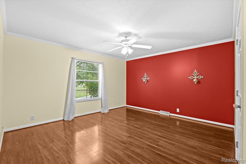 11078 Wood Run Circle, South Lyon, MI 48178 — Photo 23