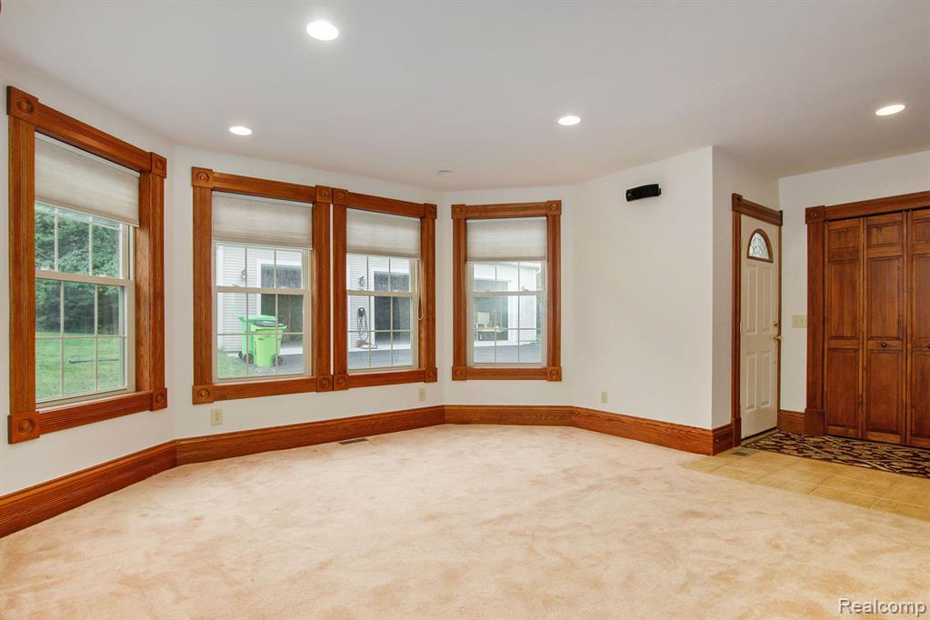 9001 Bergin Road, Howell, MI 48843 — Photo 5