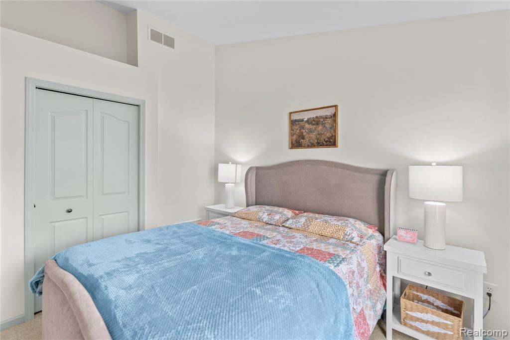 5366 Warwick Trail, Grand Blanc, MI 48439 — Photo 43