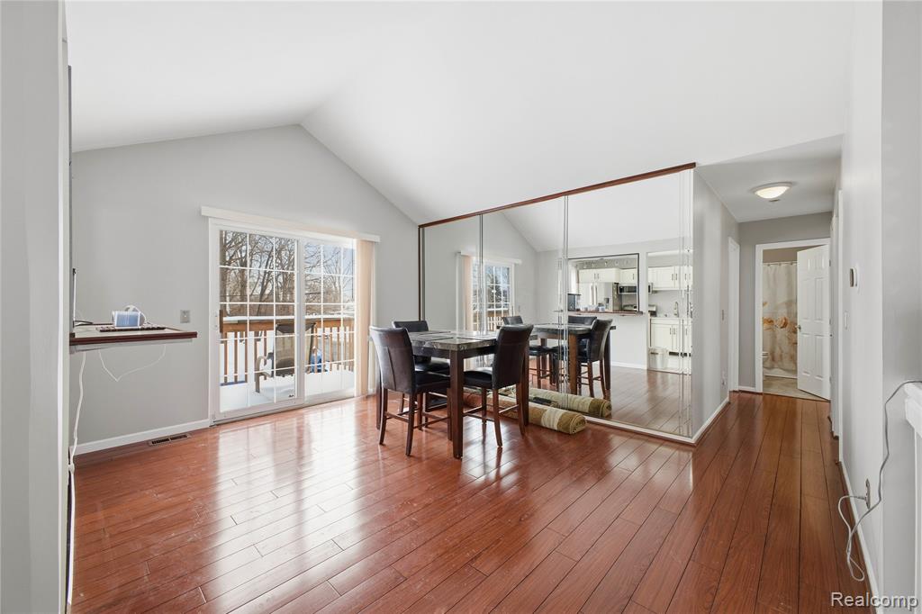 6015 Edmund Street, Romulus, MI, 48174