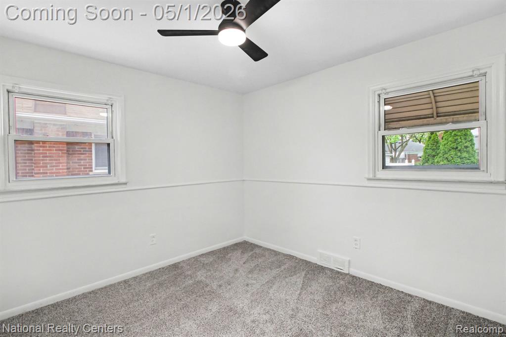 13012 Tecumseh, Redford, MI 48239 — Photo 16