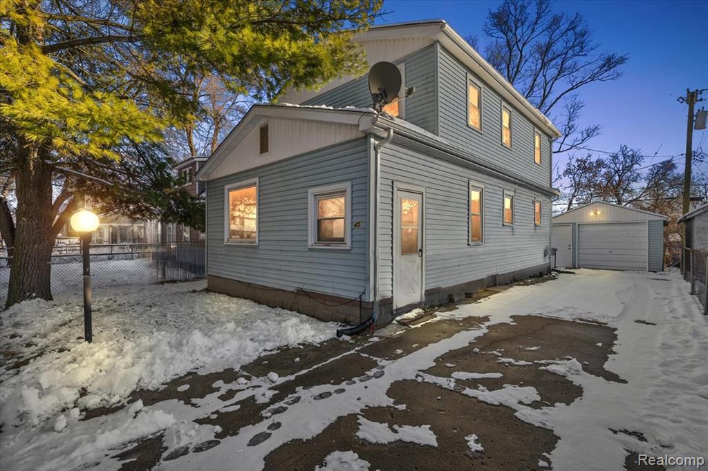 45 N Merrimac Street, Pontiac, MI 48340 — front exterior