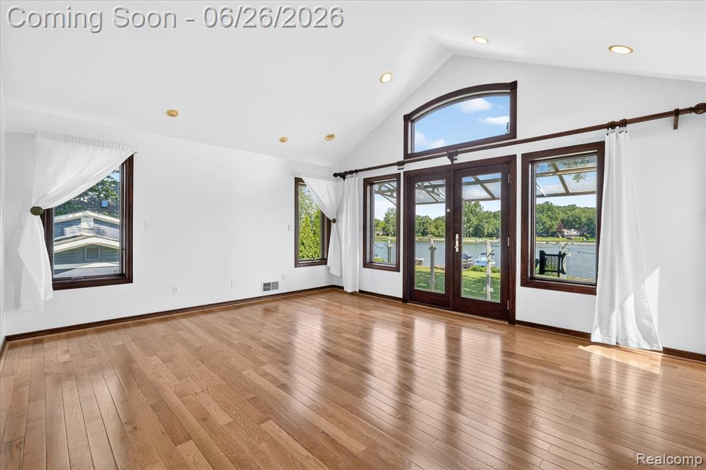 3478 Lexington Road, Waterford, MI 48328 — Photo 14