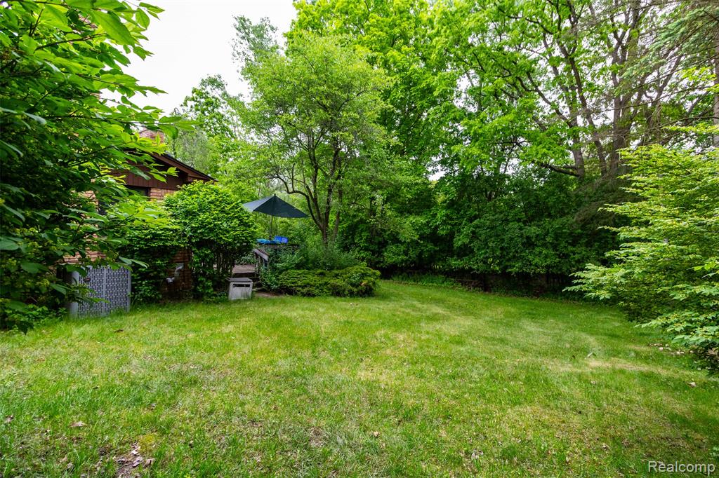 5423 HAUSER Way, West Bloomfield, MI 48323 — Photo 49