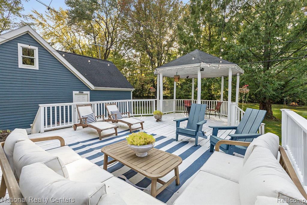 15421 ROBINWOOD Drive, Plymouth, MI 48170 — Photo 23