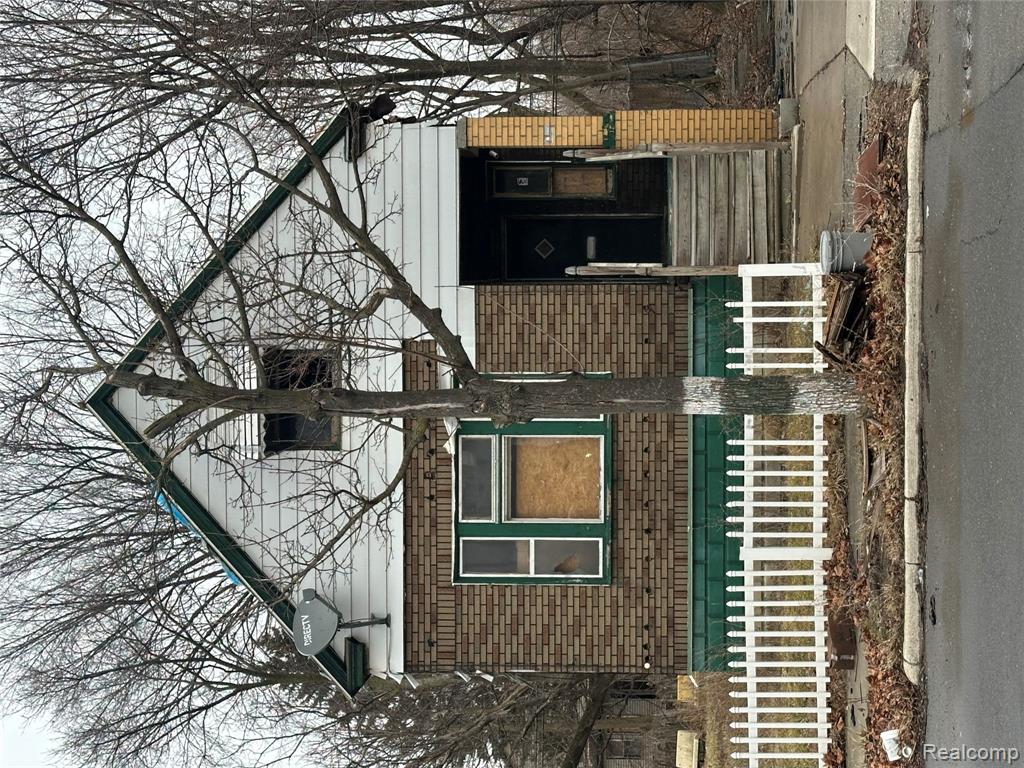 5659 Frontenac Avenue, Detroit, MI 48211 — front exterior