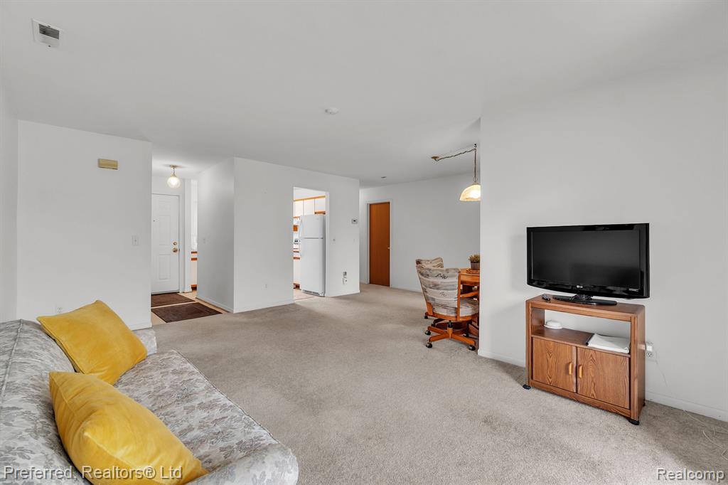42565 LILLEY POINTE Drive, Canton, MI 48187 — Photo 9