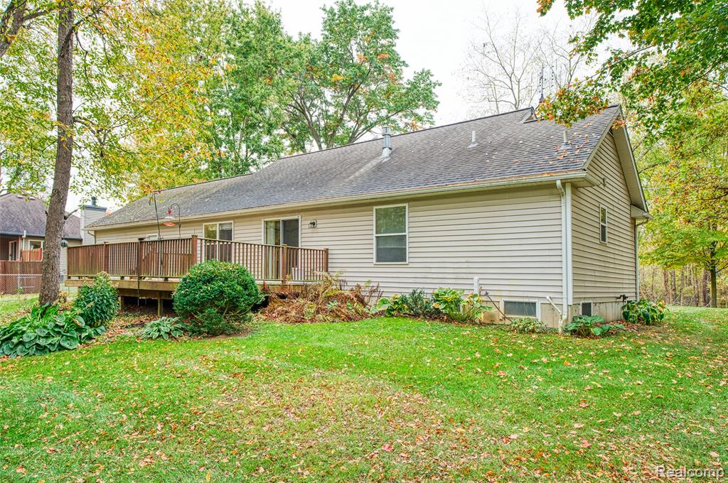 3410 Hogback Road, Fowlerville, MI 48836 — Photo 29