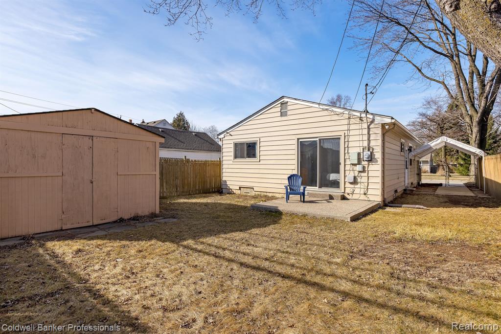 921 MACE Avenue, Madison Heights, MI 48071 — Photo 28