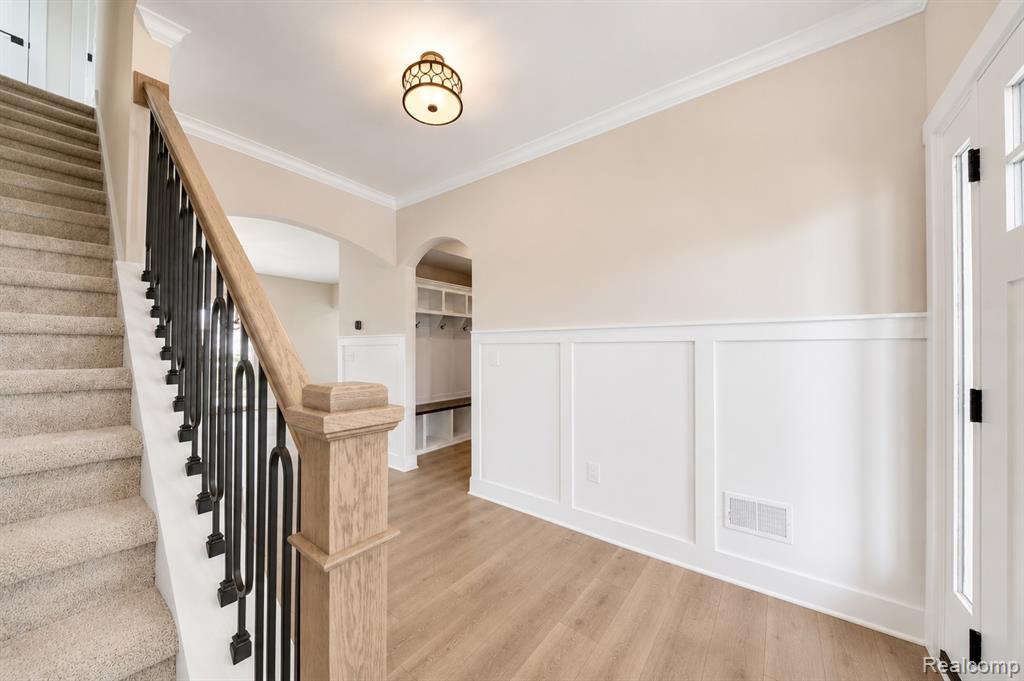 591 ROUND ROCK, Howell, MI 48843 — Photo 3