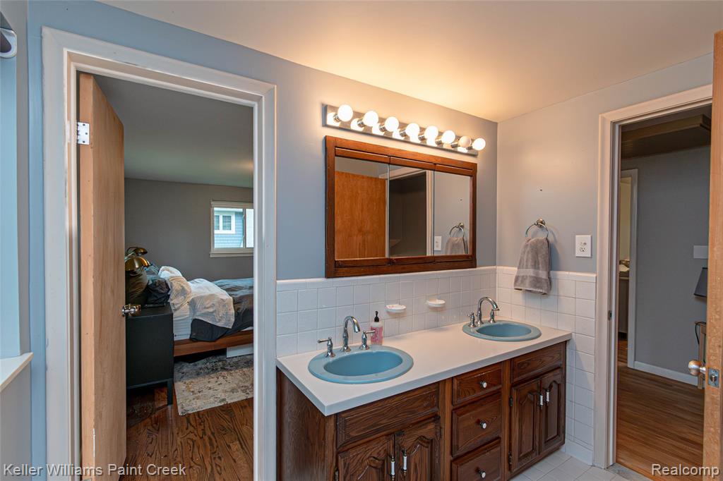 7093 Stonebrook Road, West Bloomfield, MI — Photo 32
