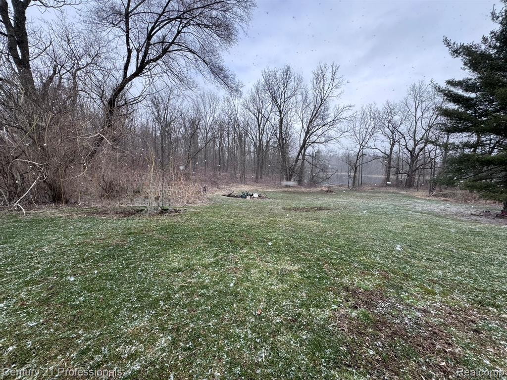 2021 W Rose Center Road, Holly, MI 48442 — Photo 7