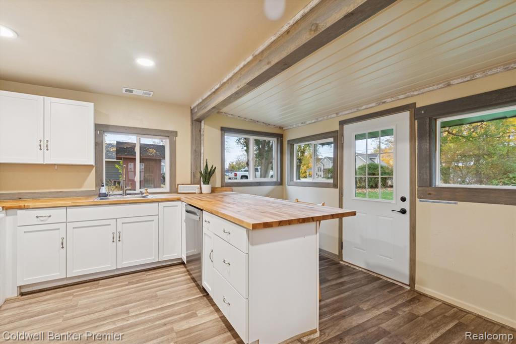 2988 Farmers Creek Road, Metamora, MI 48455 — Photo 5