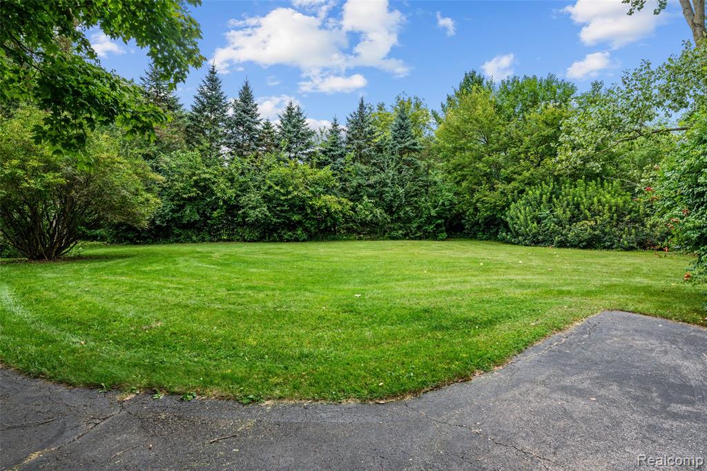 6218 Curtis Road, Plymouth, MI 48170 — Photo 29
