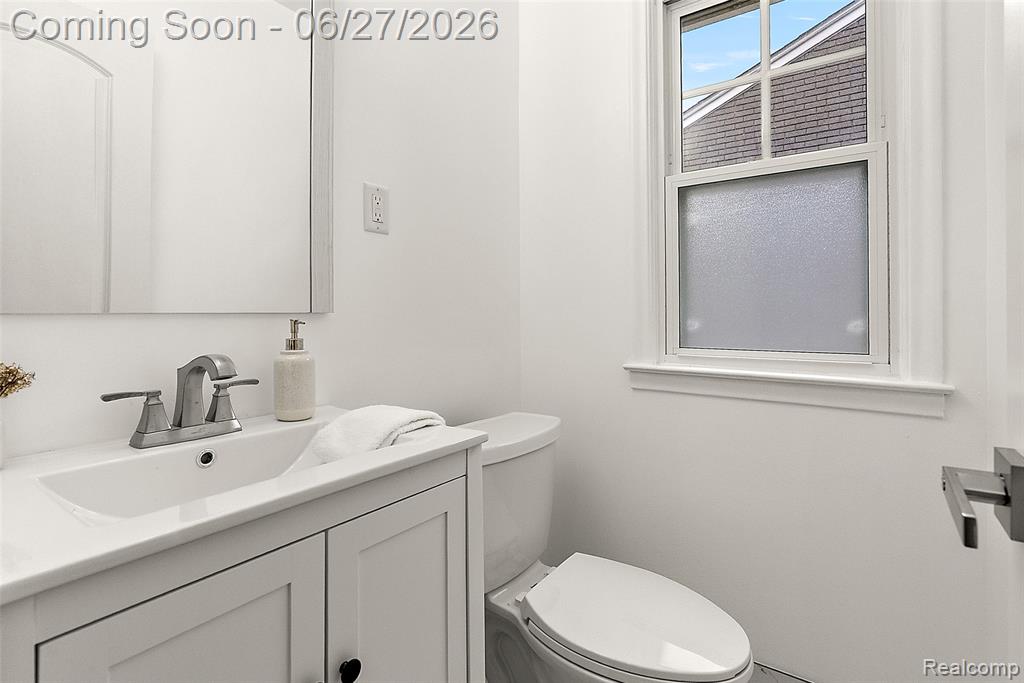 21235 River Road, Grosse Pointe Woods, MI 48236 — Photo 18
