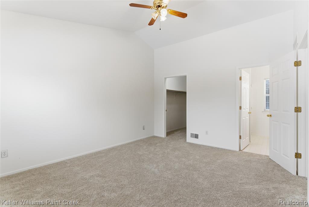 833 Huntclub Boulevard, Auburn Hills, MI 48326 — Photo 17