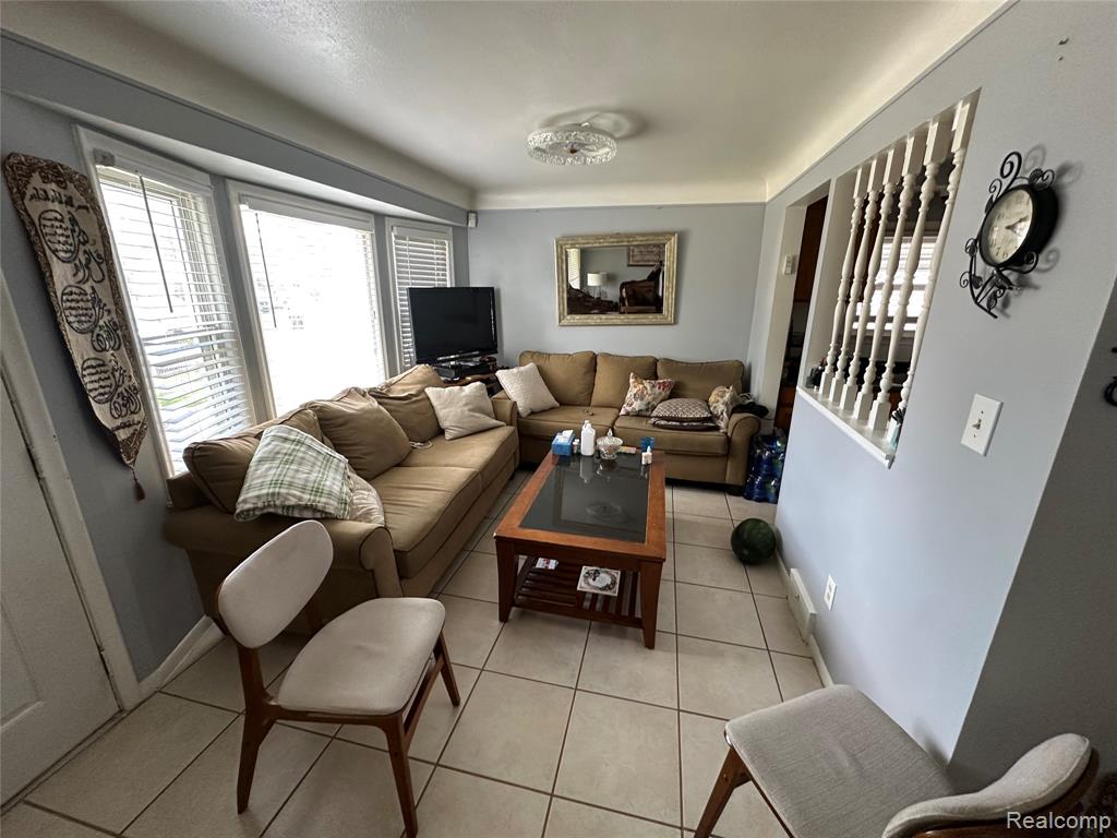 6222 Faust Avenue, Detroit, MI 48228 — Photo 2