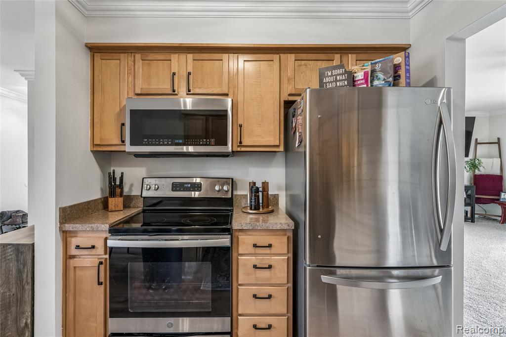 2201 Village West Drive S, Lapeer, MI 48446 — Photo 7