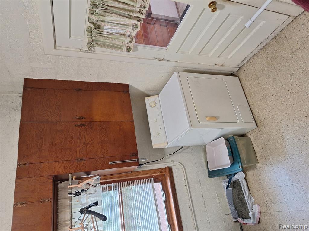 4955 Harding Street, Dearborn Heights, MI 48125 — Photo 12