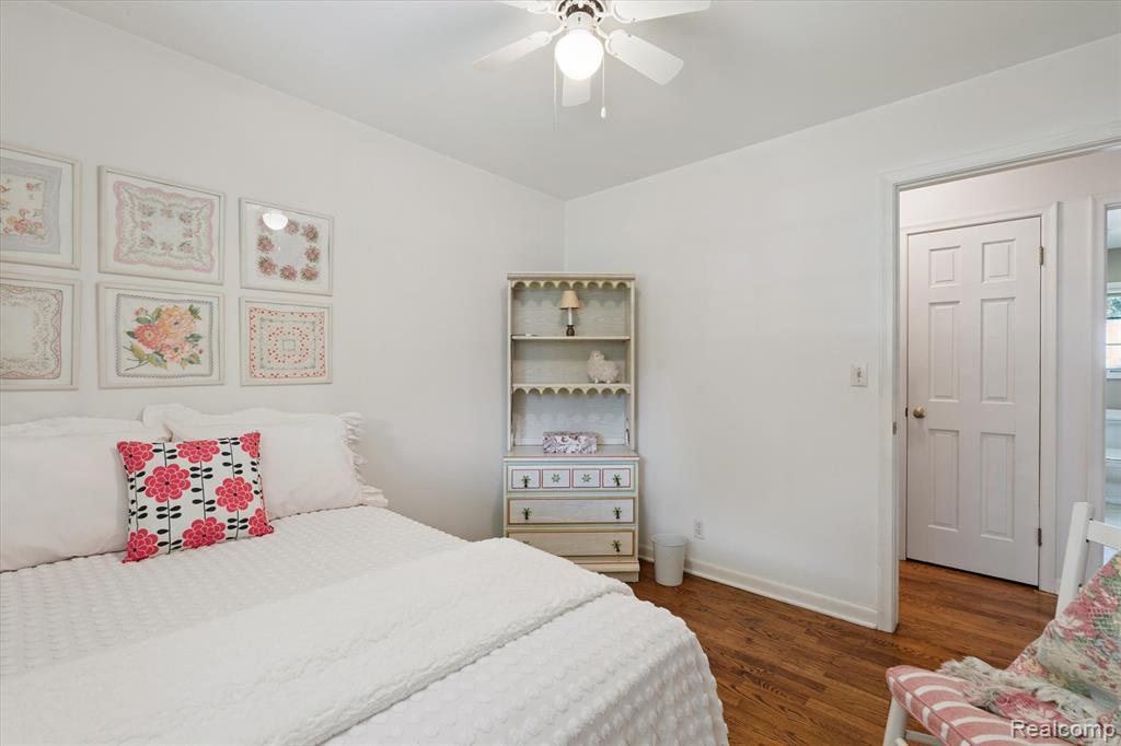 915 E River Road, Flushing, MI 48433 — Photo 28