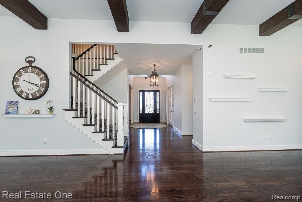 611 Wellington Circle, Rochester Hills, MI 48309 — Photo 27
