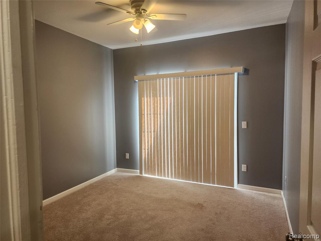 18106 Addington Drive, Commerce Twp, MI 48390 — Photo 20