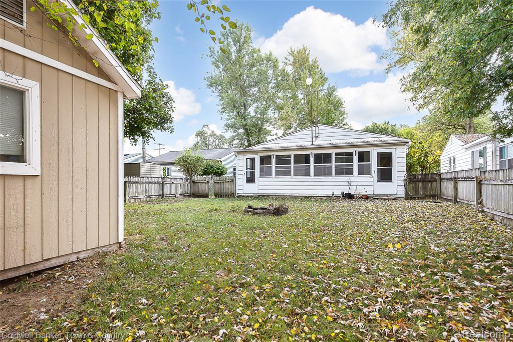 7565 Ore Lake Road, Brighton, MI 48116 — Photo 24
