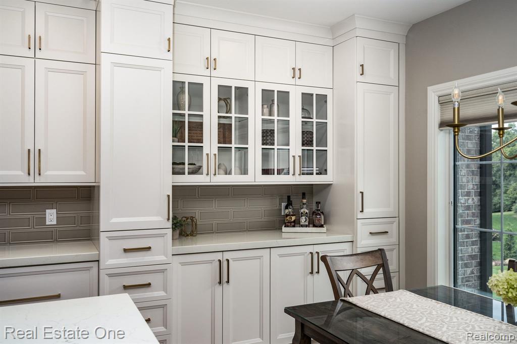 5525 Avington Parkway, Clarkston, MI 48348 — Photo 19