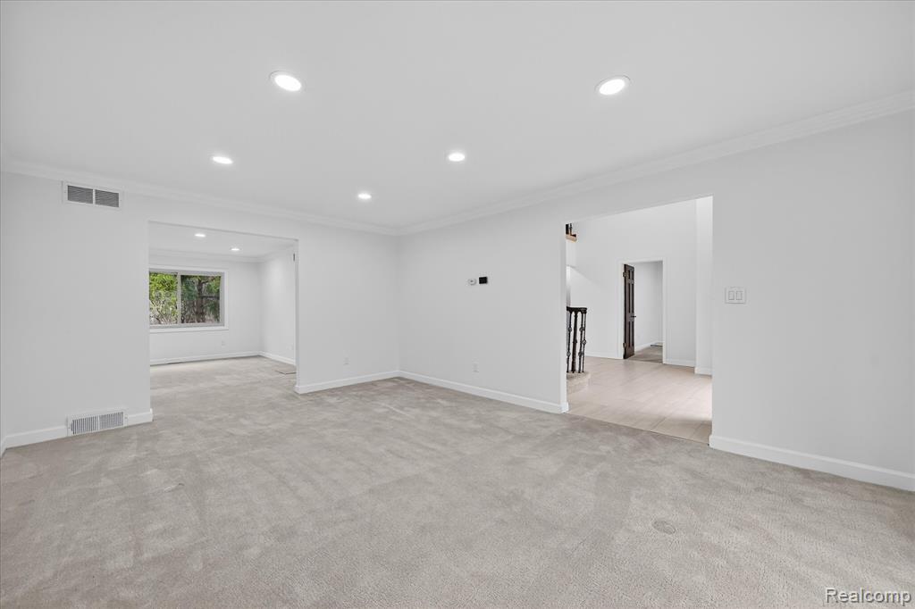 21770 Riverview Drive, Beverly Hills, MI 48025 — Photo 9