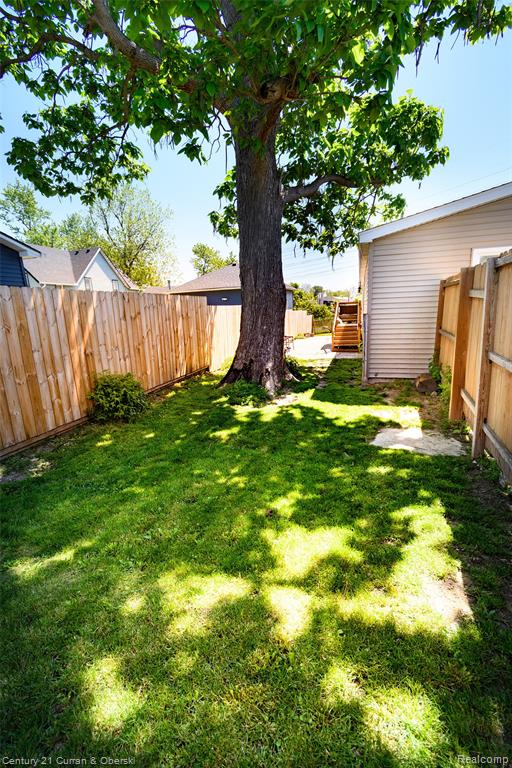 13045 Strong Boulevard, South Rockwood, MI — Photo 43
