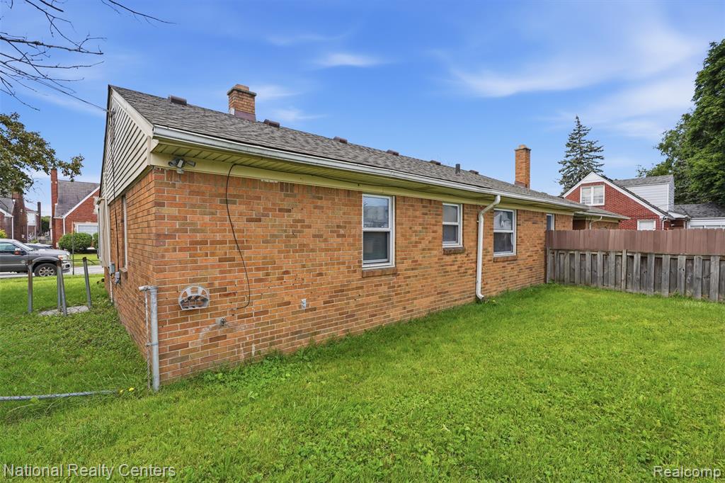8345 Sirron Street, Detroit, MI 48234 — Photo 18