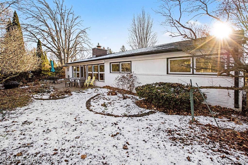 7251 Cottonwood Knoll, West Bloomfield, MI — Photo 15