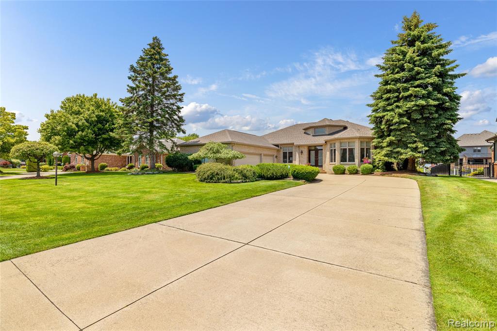 49539 Nautical Drive, Chesterfield, MI 48047 — Photo 70