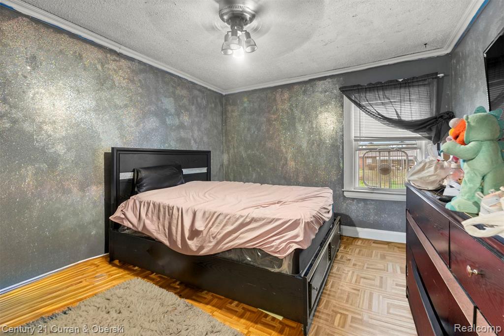 9045 Riverdale St, Redford, MI 48239 — Photo 14