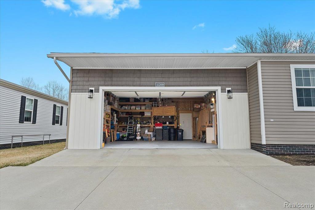 11209 SPRING ARBOR, South Lyon, MI 48178 — Photo 21