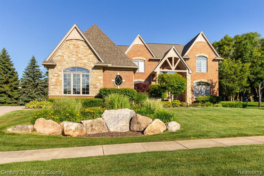 54152 Deer Ridge Court, Rochester, MI 48307 — front exterior