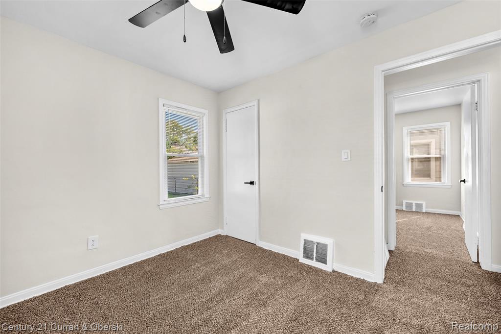 582 Mill Street, Lincoln Park, MI 48146 — Photo 10
