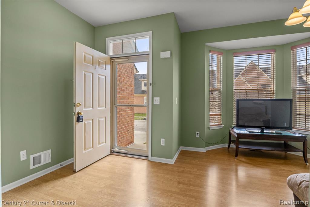4027 Forest Bridge Drive, Canton, MI 48188 — Photo 3