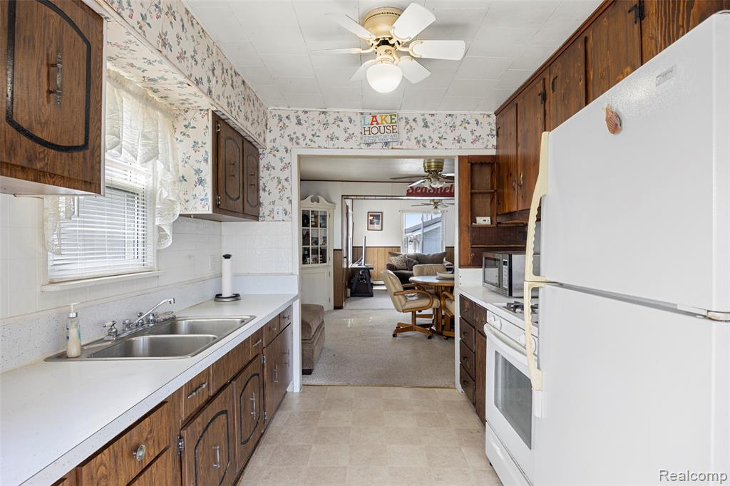 8893 Anchor Bay Drive, Algonac, MI 48001 — Photo 4