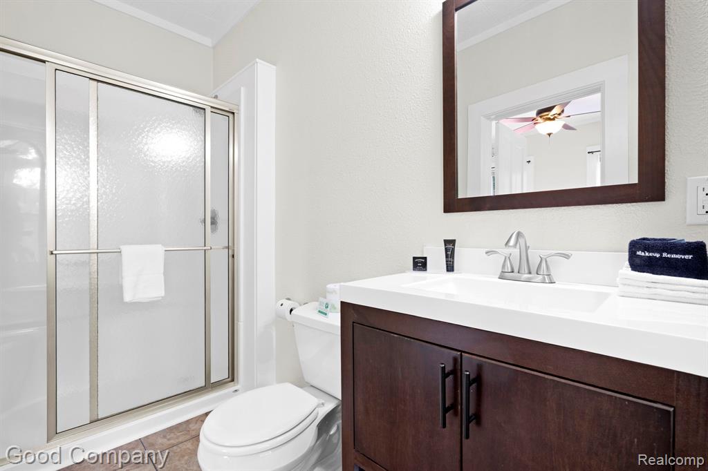 612 N LAKESHORE Drive, Ludington, MI 49431 — Photo 89