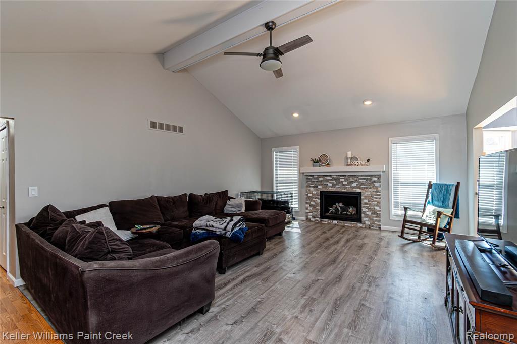 35452 Saint Clair Drive, New Baltimore, MI 48047 — Photo 9