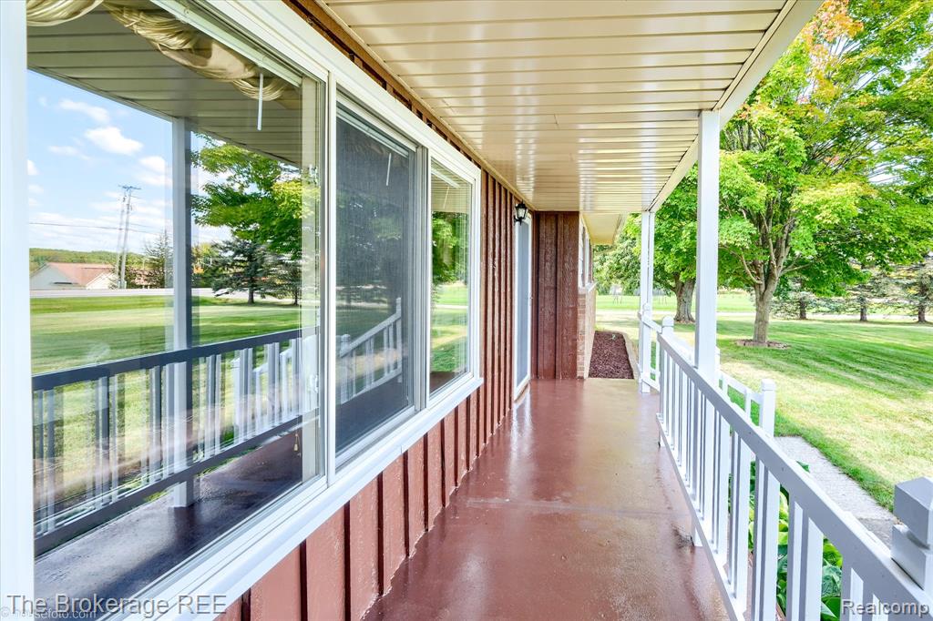 9050 E Bristol Road, Davison, MI 48423 — Photo 6