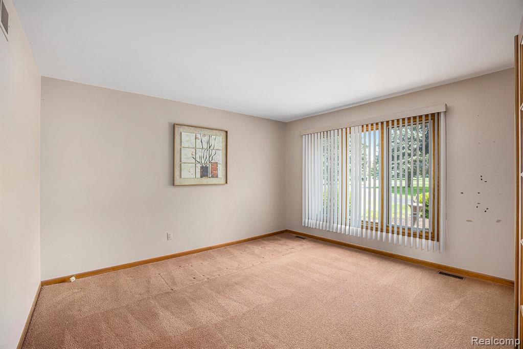 8477 Ranch Estates Road, Clarkston, MI 48348 — Photo 20