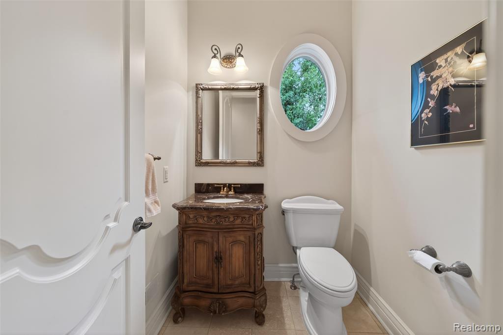 6265 Dakota Circle, Bloomfield Hills, MI 48301 — Photo 22