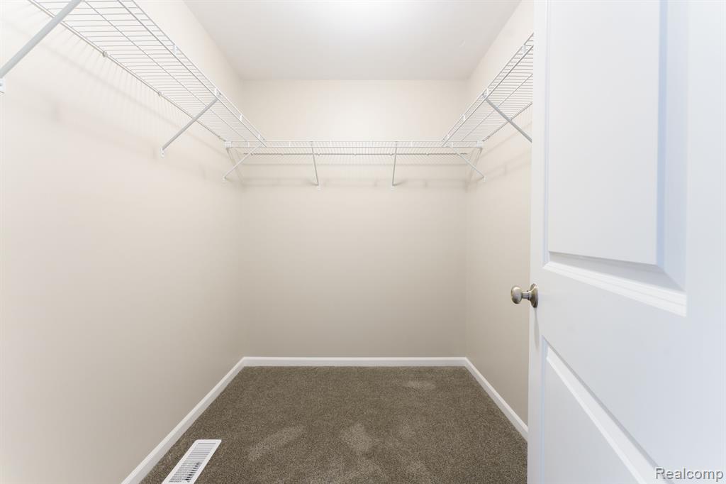 9674 IOSCO RIDGE Drive, Gregory, MI 48137 — Photo 27