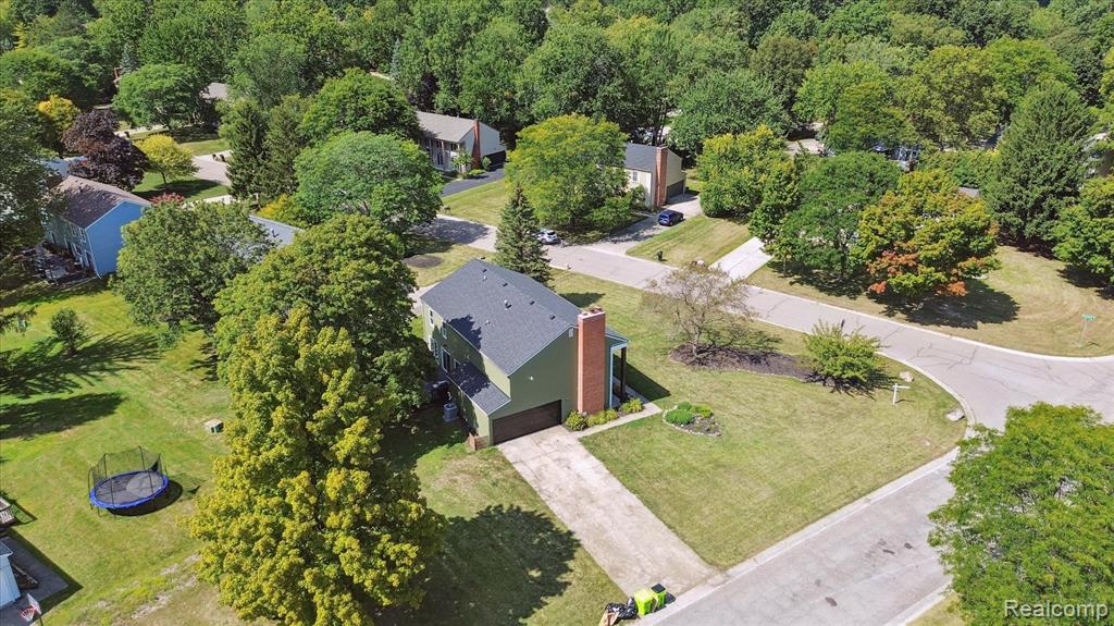 5015 Langlewood Drive, West Bloomfield, MI — Photo 44