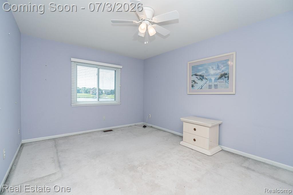 6489 Shoreline Drive, Troy, MI 48085 — Photo 31
