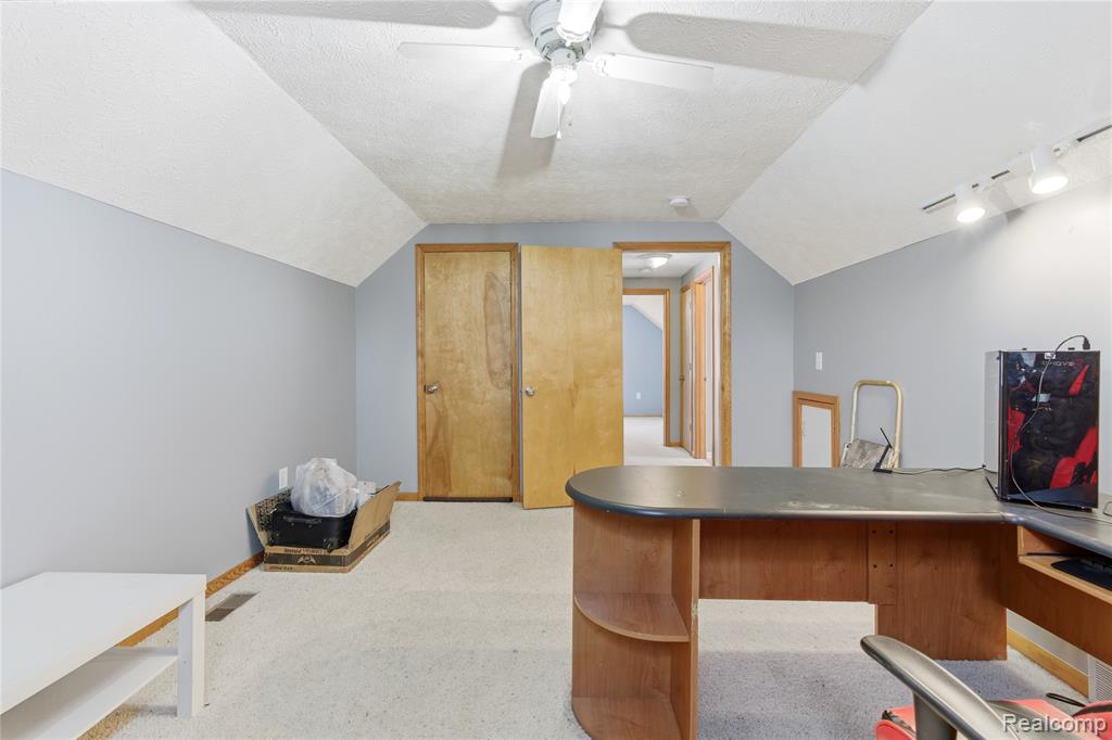9457 Hollister Road, Laingsburg, MI 48848 — Photo 23